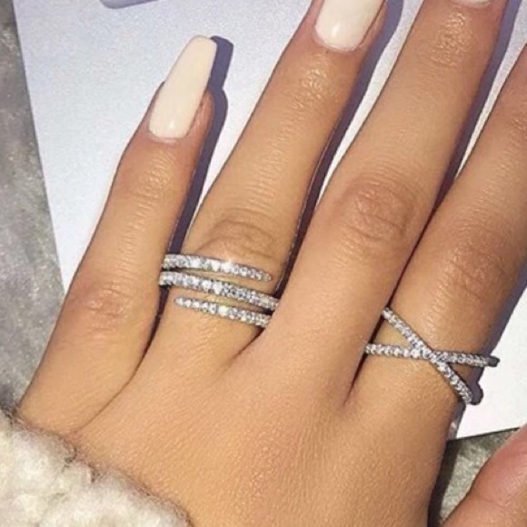 Sterling silver diamond ring - Picture 2 of 4